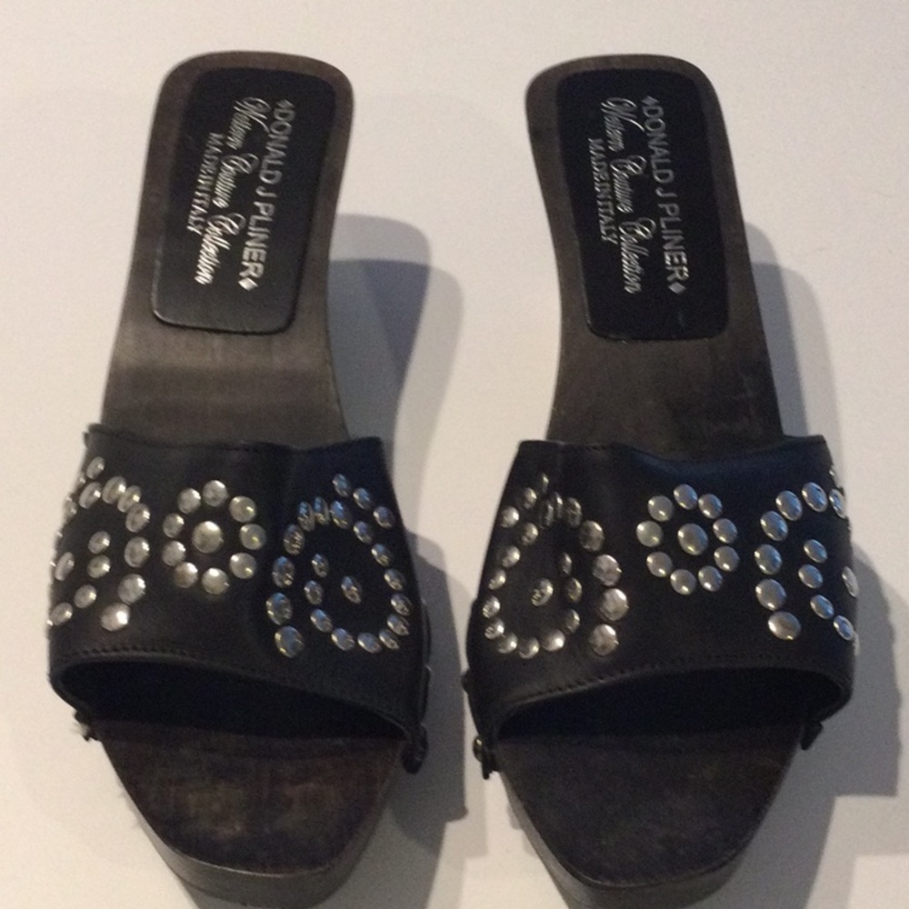 Donald J Pliner sandals